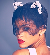 Rihanna_Elle_UK_2013_Outtakes_UHQ_46.jpg