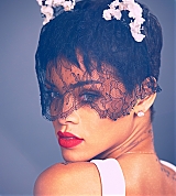 Rihanna_Elle_UK_2013_Outtakes_UHQ_48.jpg