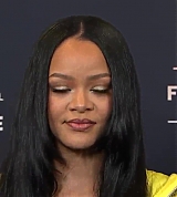 Rihanna_Admits_Billionaire_Status_Congrats_Felt__Really_Weird__053.jpg